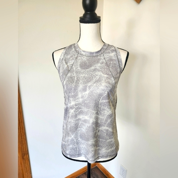 All in Motion Women's Gray Patterned Athletic Tank Top Shirt - Picture 2 of 6